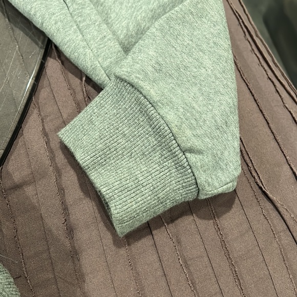 Love this AMORE sweatshirt! - Picture 6 of 12